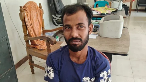 নারায়ণগঞ্জে স্ত্রীকে হত্যার পর ৯৯৯-এ ফোন করে স্বামীর আত্মসমর্পণ
