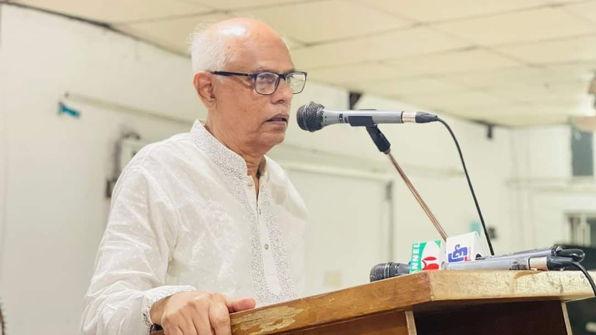 সিপাহী-জনতার অভ্যুত্থান দিবস উপলক্ষ্যে ২০২৩ সালের ৯ নভেম্বর বাংলাদেশ-জাসদ আয়োজিত আলোচনা সভায় শরীফ নুরুল আম্বিয়া। ছবি: সংগৃহীত