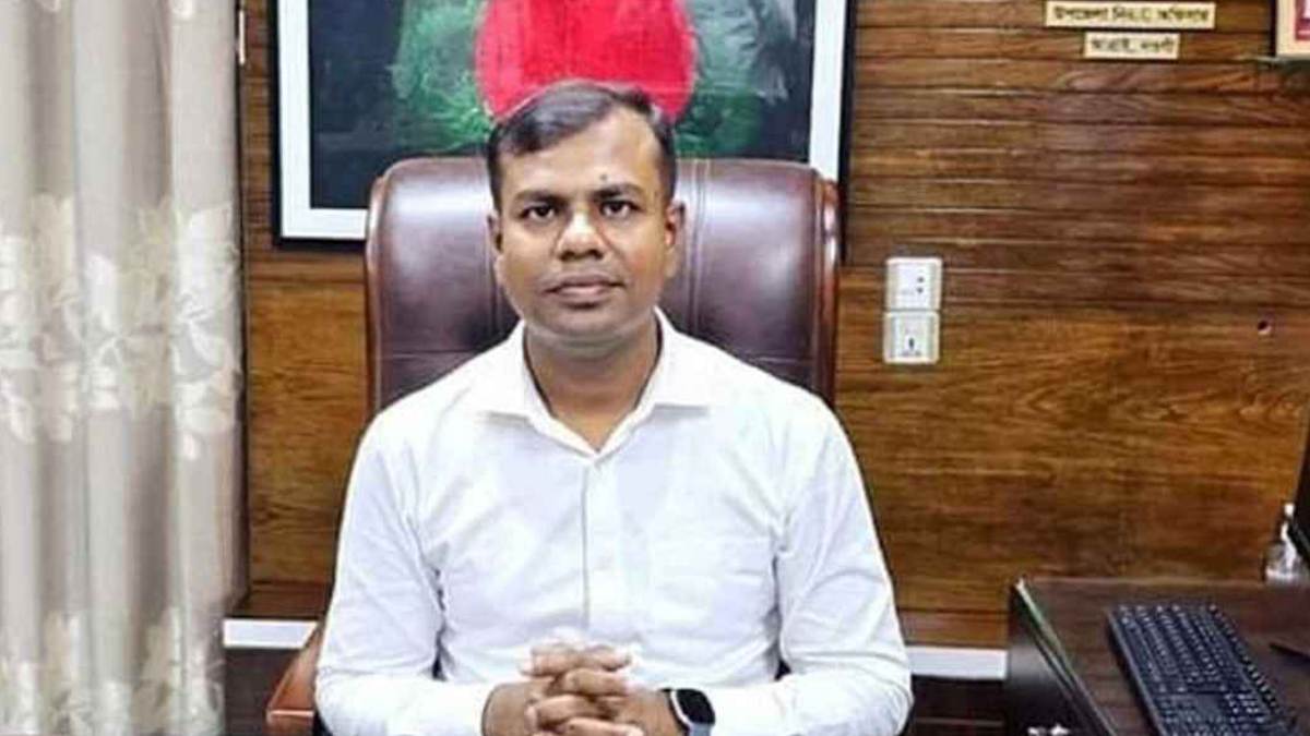 চাচা-চাচিকে মা-বাবা হিসেবে দেখানো সেই ইউএনও কামাল ওএসডি