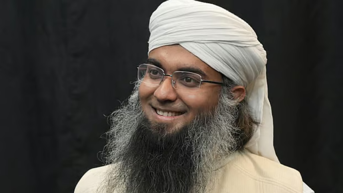 1000268132