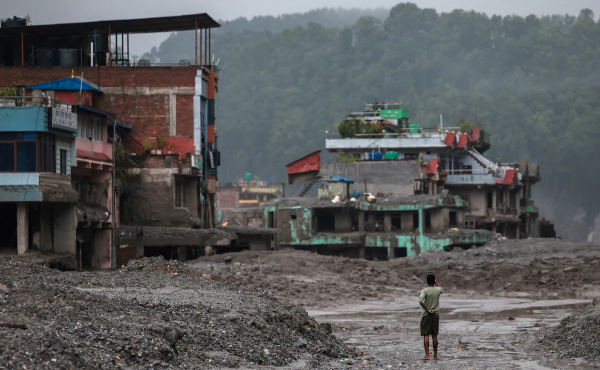 Nepal resumes flood rescue, seeks technical help and billions of dollars
