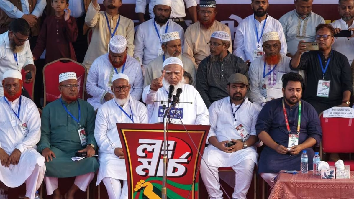 ৮ দাবিতে ঢাকা-রংপুর লংমার্চ, কী বার্তা দিল বিরোধী জোট