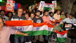 তেরঙা মিছিল: দিল্লির কনট প্লেস থেকে আটক অন্তত ১৫০