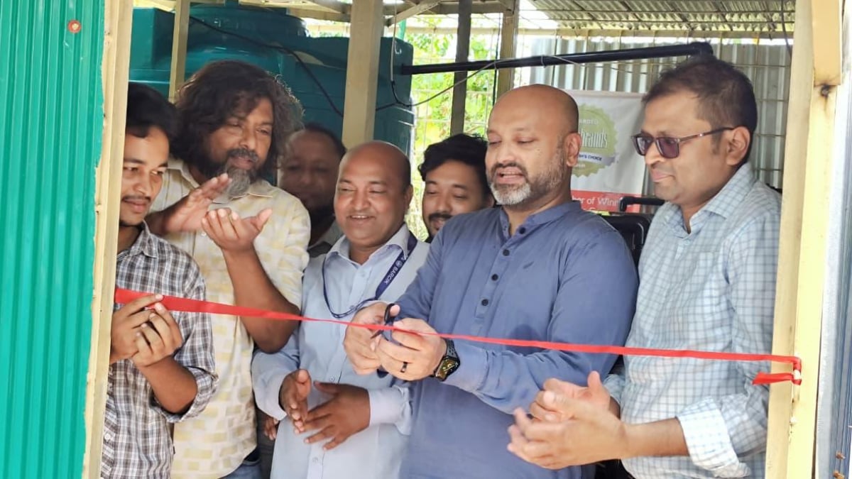ফিতা কেটে শোধনাগার উদ্বোধন করেন আবুল খায়ের গ্রুপের করপোরেট অ্যাফেয়ার্স অ্যান্ড লিগ্যাল বিভাগের প্রধান শেখ শাবাব আহমেদ। ছবি: সংগৃহীত