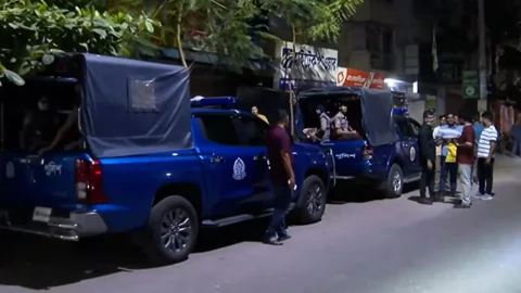 মিরপুরে পুলিশের অভিযান। ফাইল ছবি