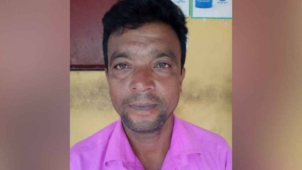 নড়াইলের কালিয়ায় ইউপি সদস্যকে কুপিয়ে হত্যা