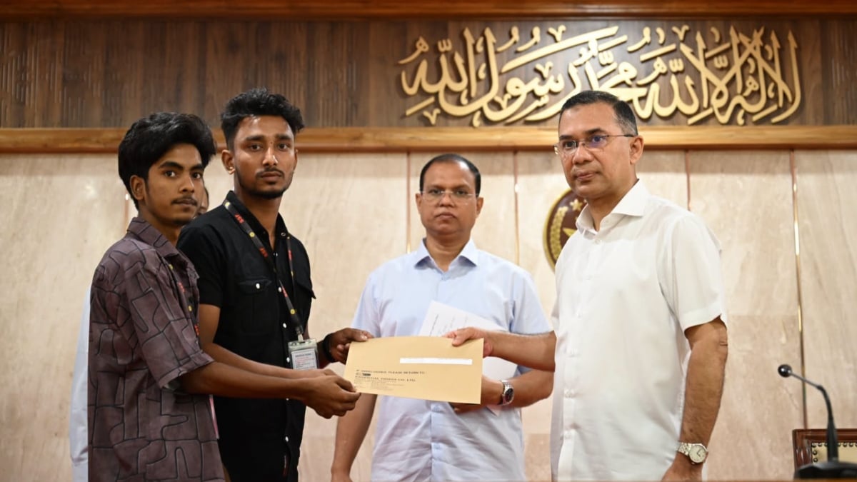 10 Family Members of Enforced Disappearance and Killing Victims Receive Job Appointment Letters