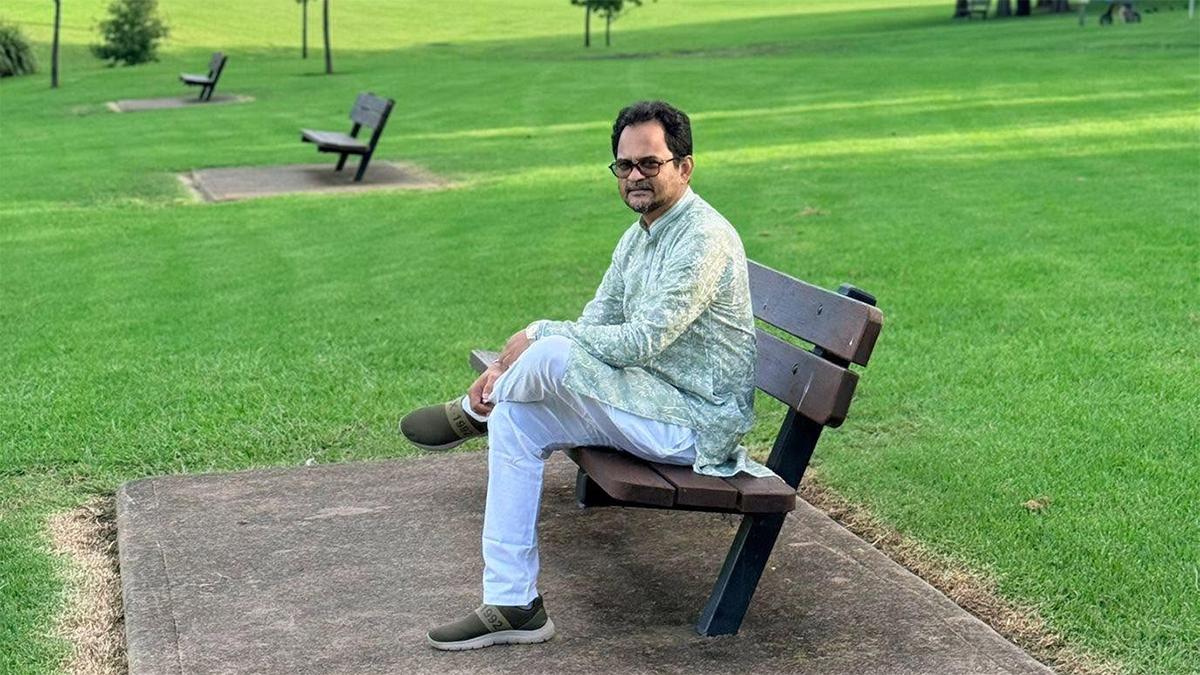 গত ২০ মার্চ নিজের ফেসবুক প্রোফাইলে এই ছবি পোস্ট করেছেন ইমরান এইচ সরকার, তবে ছবির স্থান নিয়ে কিছু বলেননি। ছবি: ফেসবুক থেকে