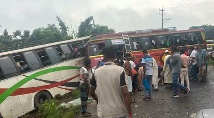 দুই বাসের মুখোমুখি সংঘর্ষে ফরিদপুরে নিহত ৩