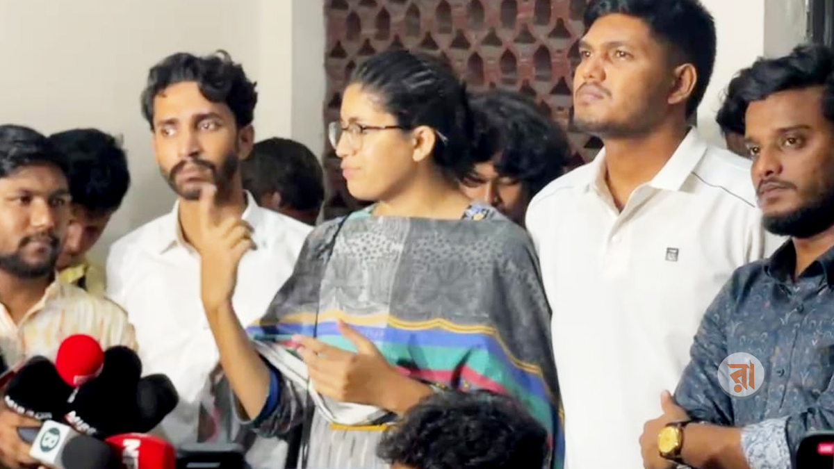 Abid-Umama-Kader-At-Registrar-Building-23-09-2-25