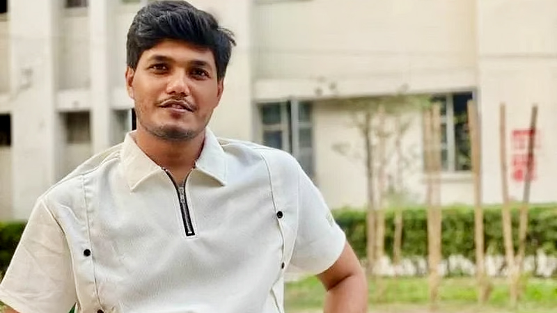 ৫ আগস্টের স্মৃতি টেনে ‘ছেড়ে না যাওয়া’র অনুরোধ আবিদের