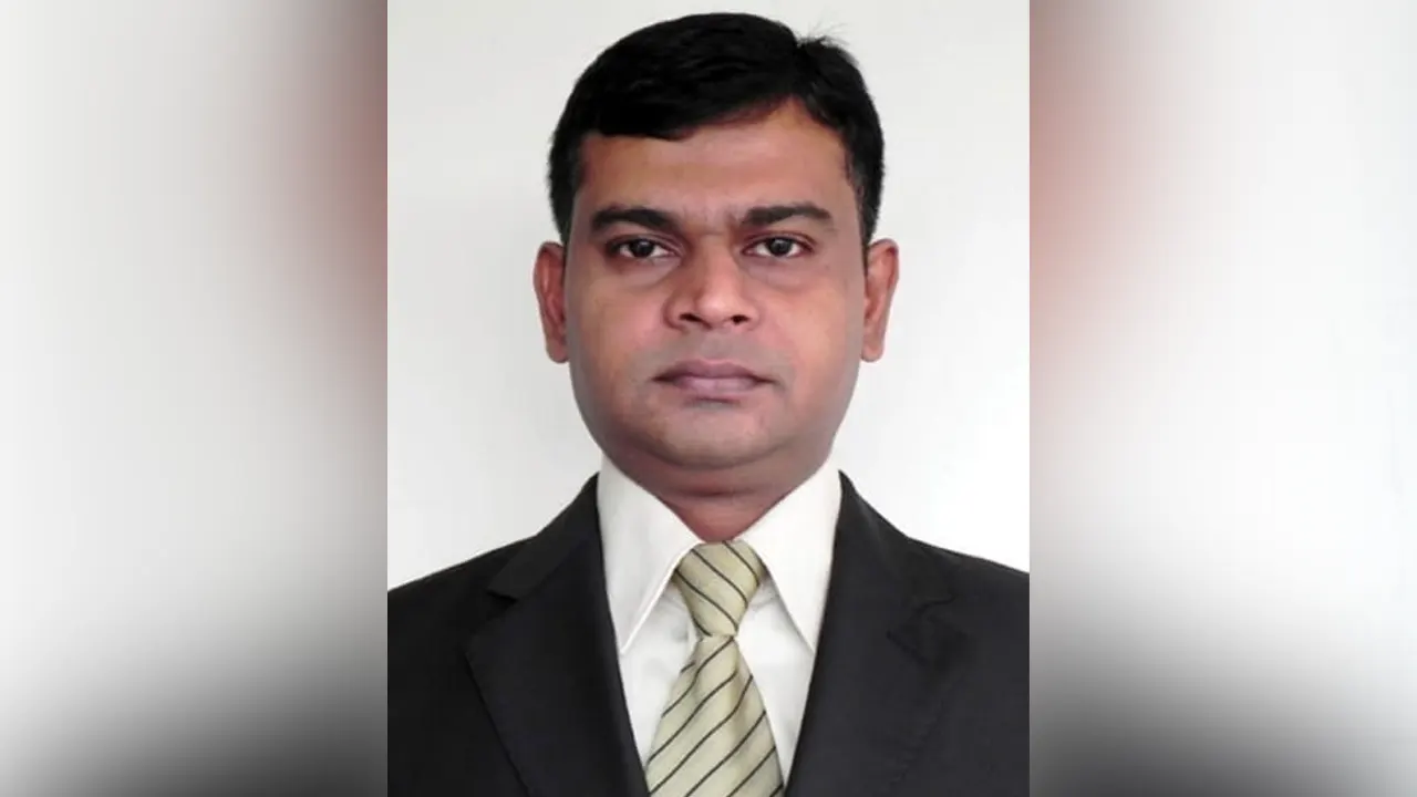 এনআইডির নতুন ডিজি আনোয়ার পাশা