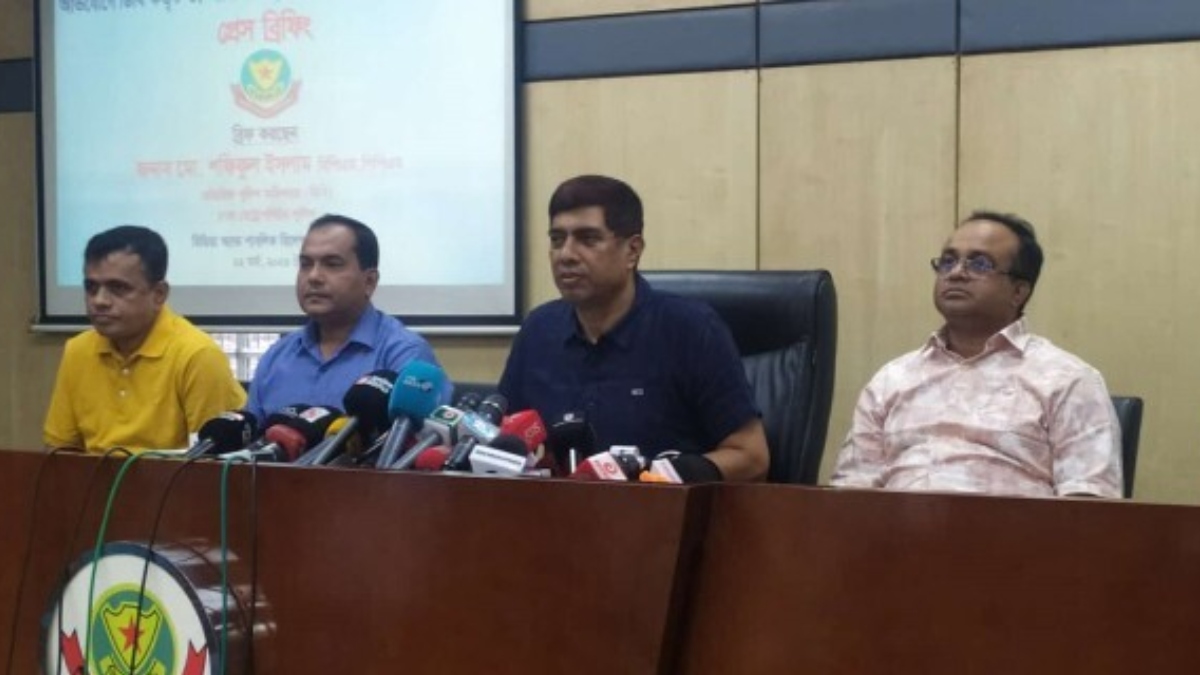 ঈদের ছুটিতে ঢাকায় পর্যাপ্ত নিরাপত্তা রয়েছে: ডিবিপ্রধান