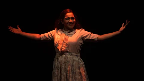 আড়াই বছর পর মঞ্চে ফিরছে ম্যাড থেটারের নাটক ‘অ্যানা ফ্রাঙ্ক’। ছবি: ম্যাড থেটার