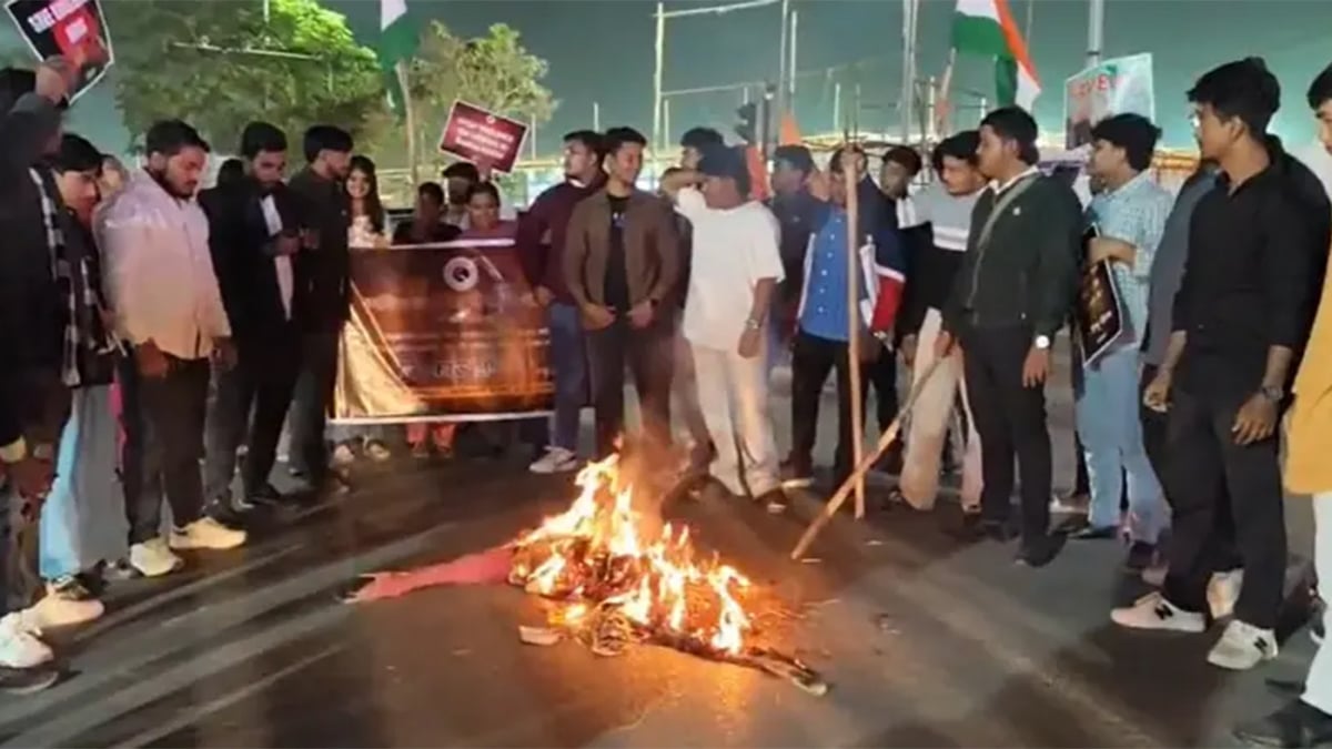 Anti-Bangladesh-Protest-At-Tripura-24-12-2025