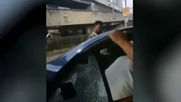 আসিফ আকবরের গাড়িতে গুলি, শনাক্ত করা যায়নি হামলাকারীদের
