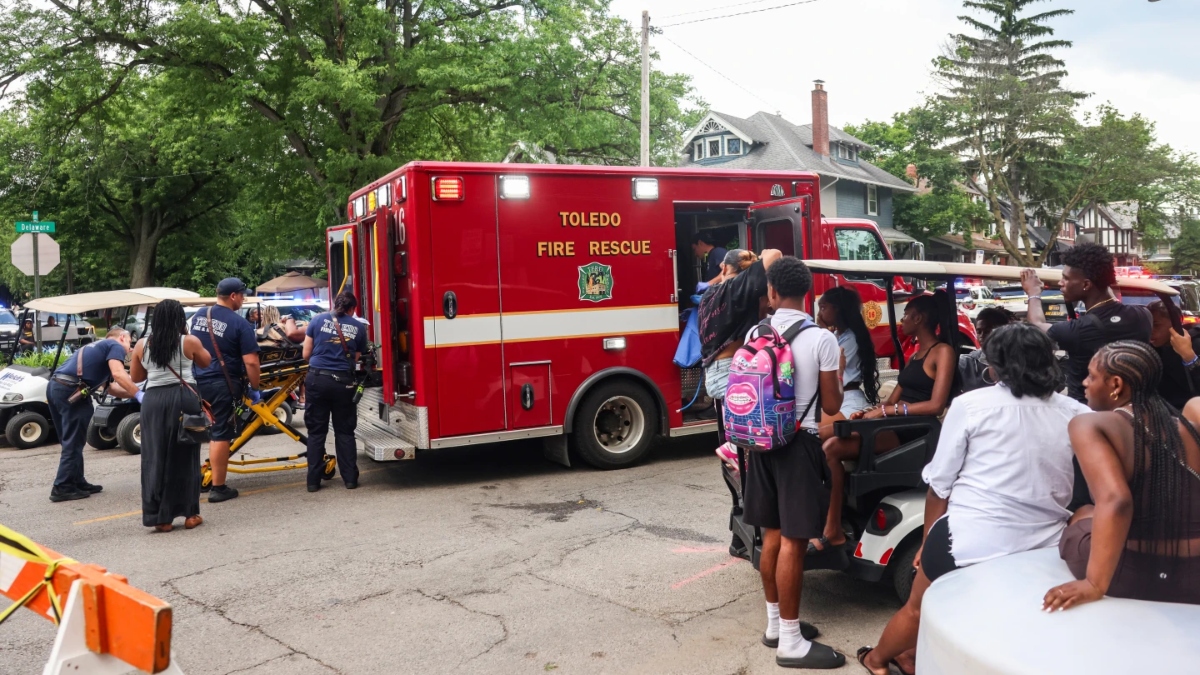 At least 12 people shot at an Ohio festival (1)