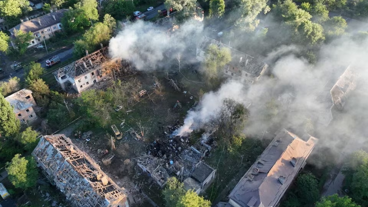 At least 18 killed in heavy Russian attack on Ukrainian cities