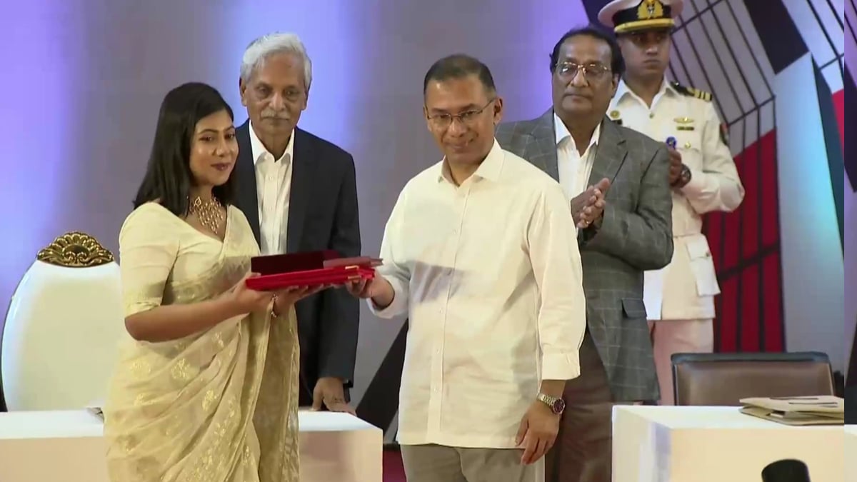 একুশে পদক পেলেন নৃত্যশিল্পী অর্থী আহমেদ
