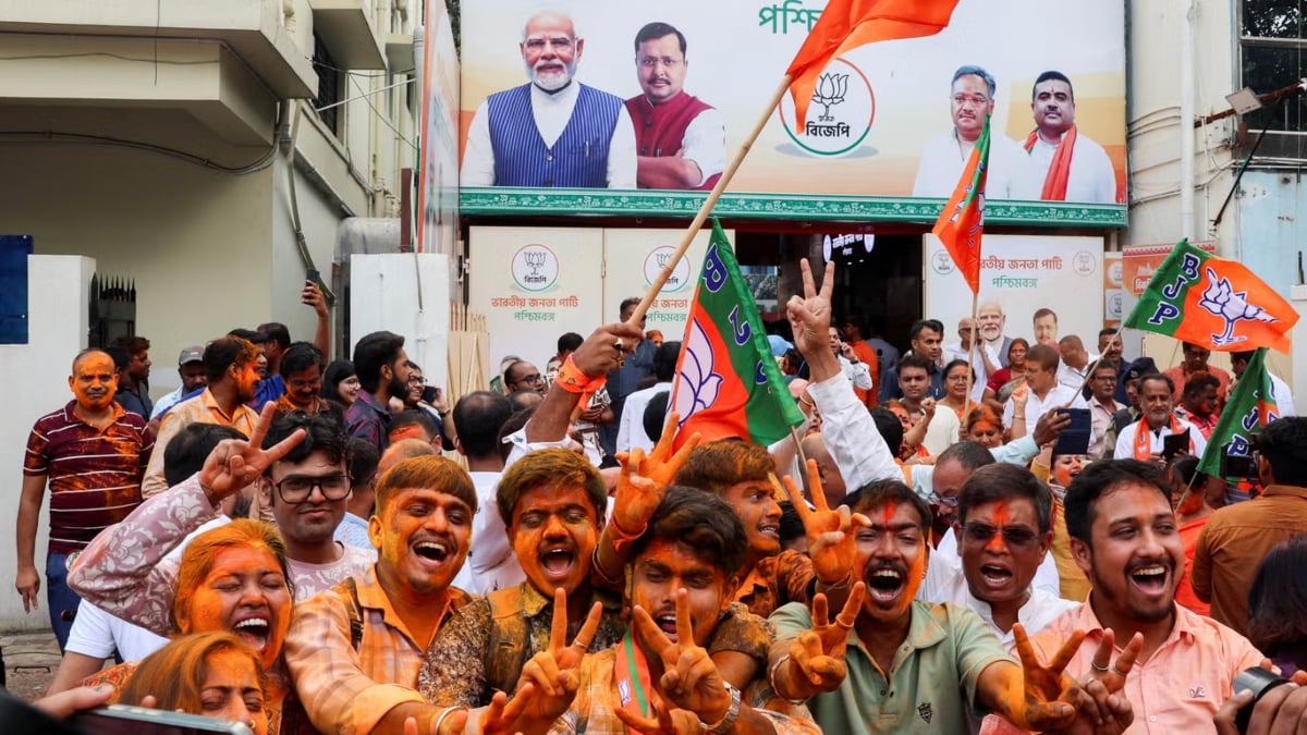 BJP supporters celebrate early trends in West Bengal