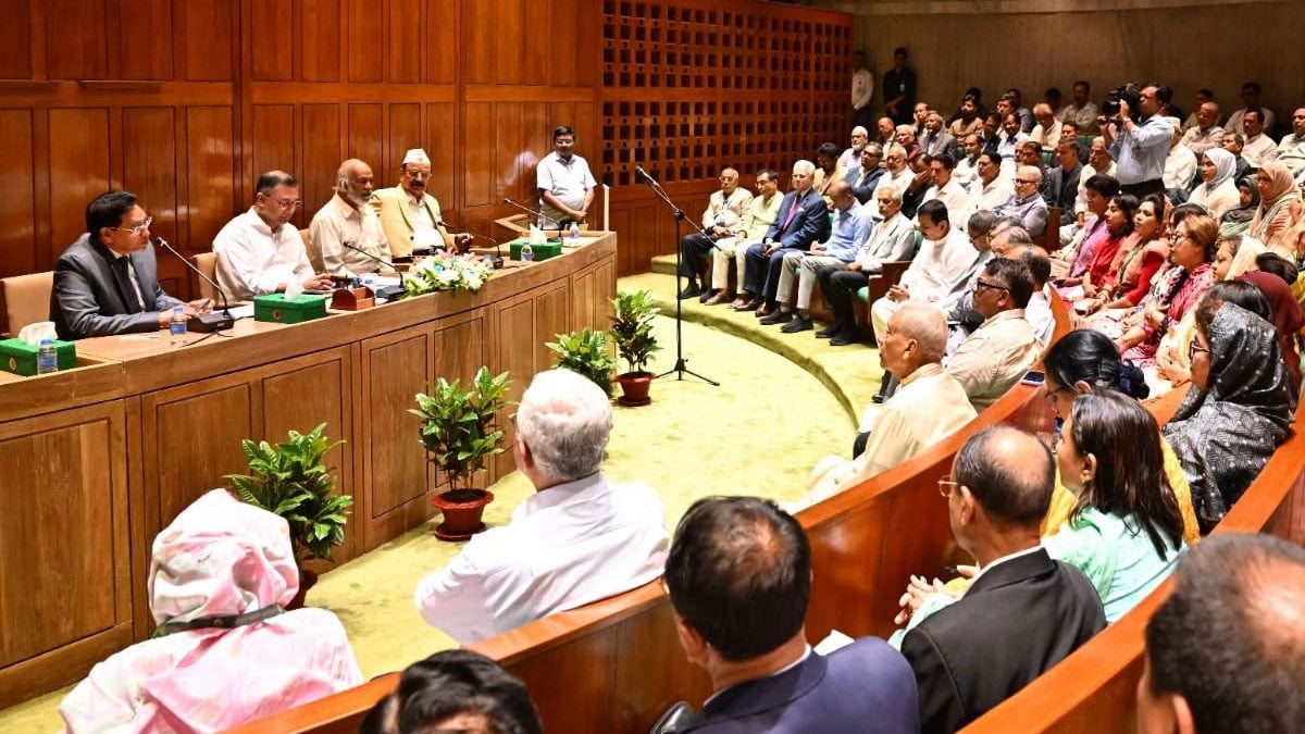 রোববার বিএনপির সংসদীয় দলের সভায় সভাপতিত্ব করেন দলীয় চেয়রম্যান প্রধানমন্ত্রী তারেক রহমান। ছবি: পিএমও