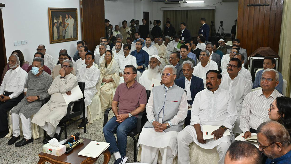 কর্মশালার প্রথম অধিবেশনে অংশ নেন নতুন সরকারের মন্ত্রী-প্রতিমন্ত্রীরা। ছবি: বিএনপির মিডিয়া সেল