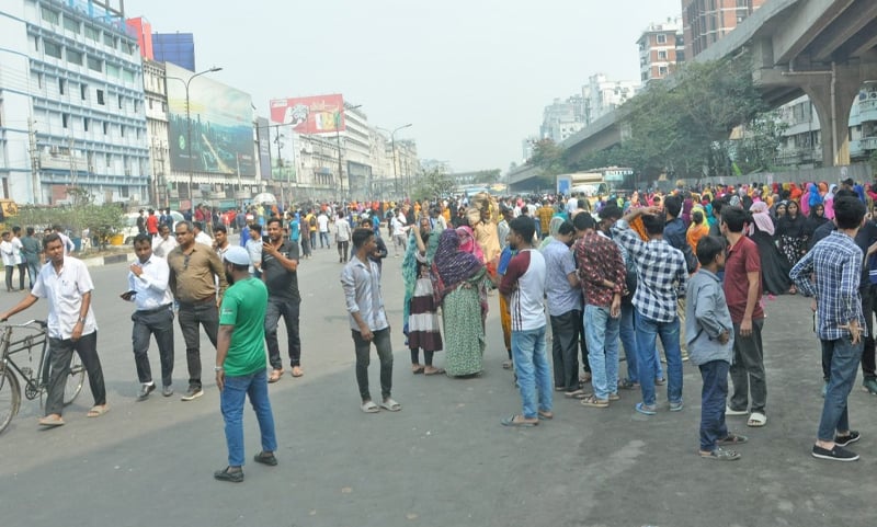 Banani Road Block News Photo 10-03-2025 (1)