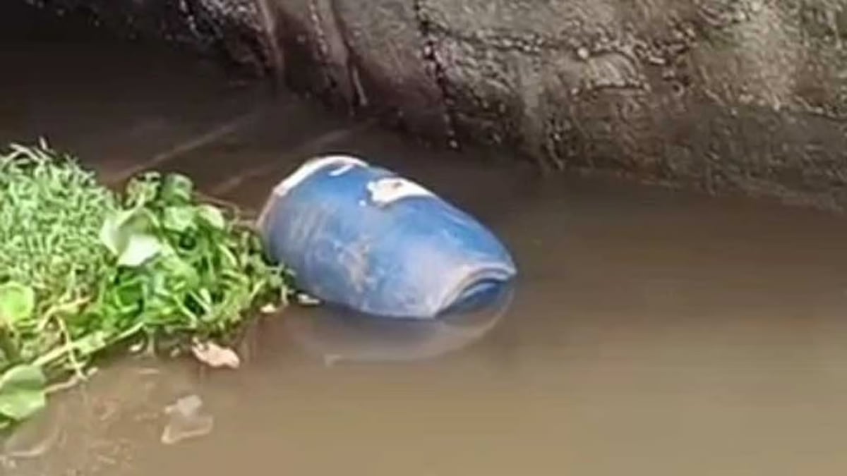 পানিতে ভাসতে থাকা ড্রামে মিলল মরদেহ, মেলেনি পরিচয়