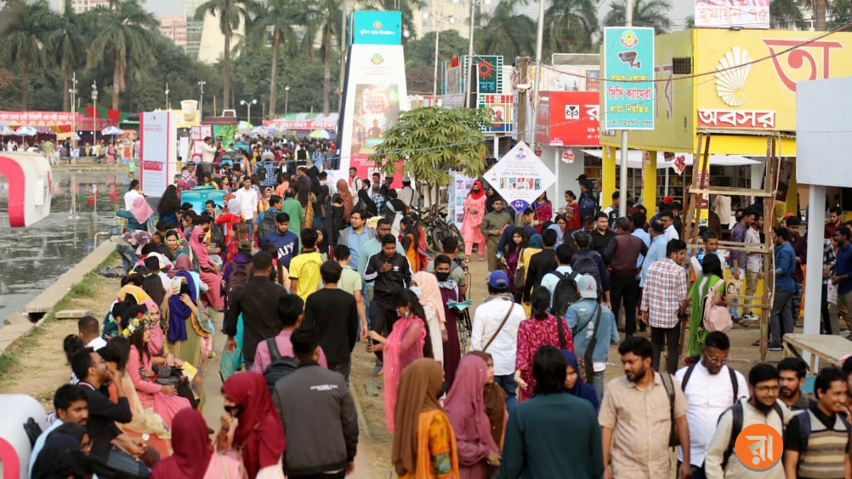 ‘প্রকাশক ঐক্যে’র বর্জনে বইমেলা অনিশ্চয়তায়, ডিজি বললেন সমঝোতার চেষ্টা চলছে