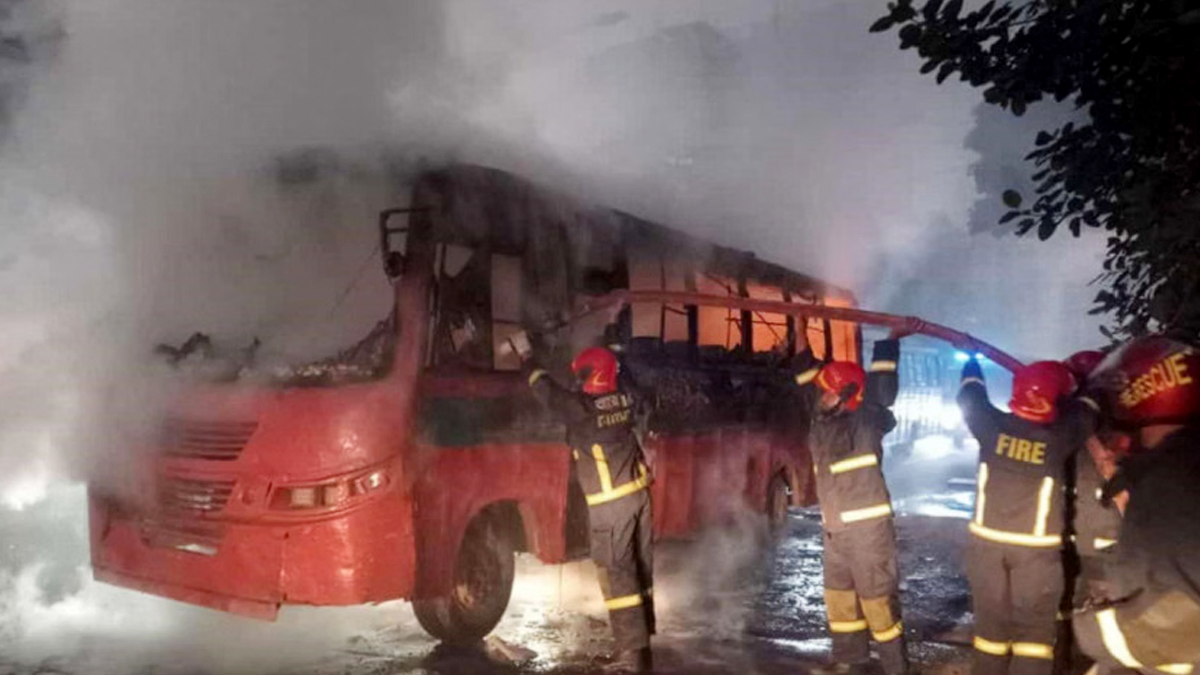 Bus-On-Fire-At-Merul-Badda-File-Photo-11-11-2025