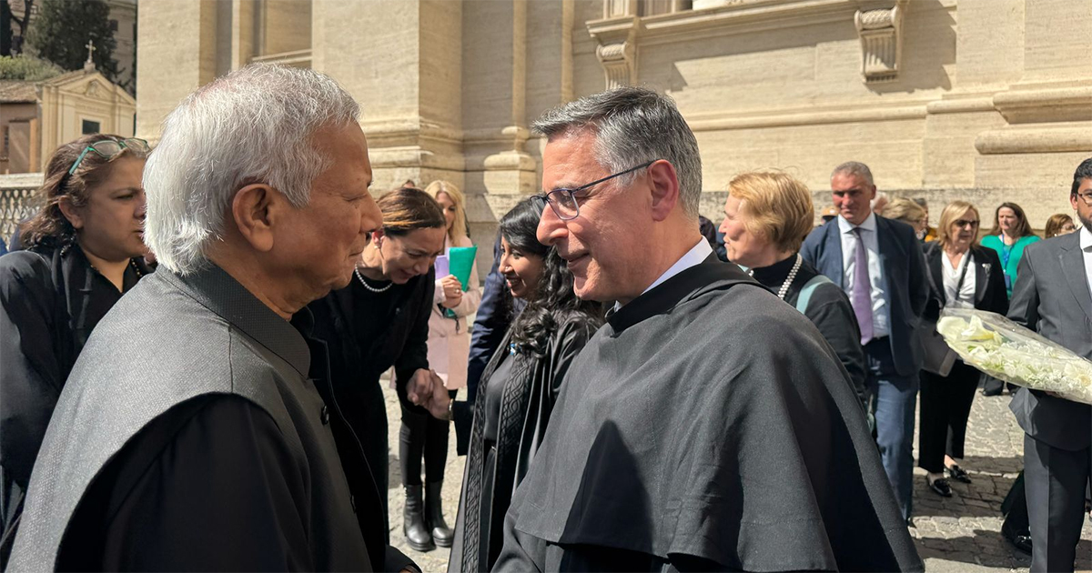 CA-Prof-Yunus-At-St-Peters-Basillica-25-04-2025