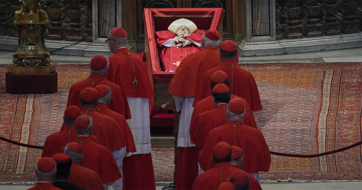 Cardonals-Paid-Tribute--At-Pope-Francis-23-04-2025
