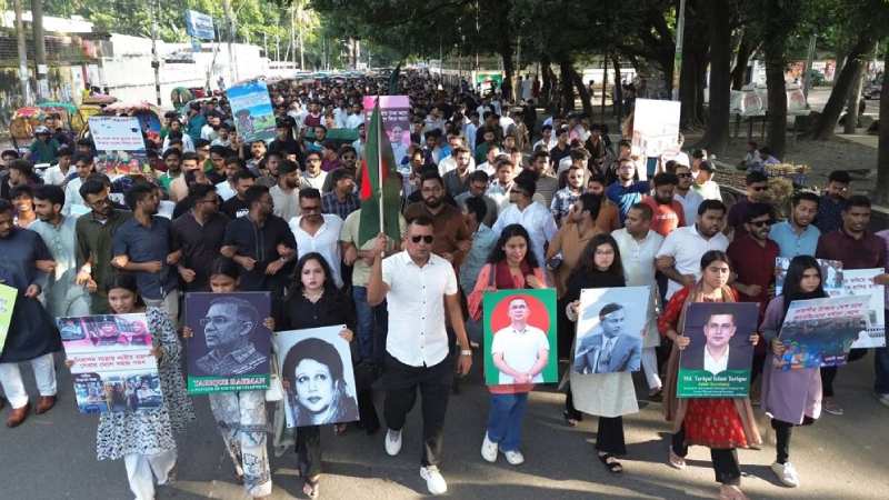 তারেক রহমানের উন্নয়ন ভাবনার সমর্থনে ছাত্রদলের শোভাযাত্রা