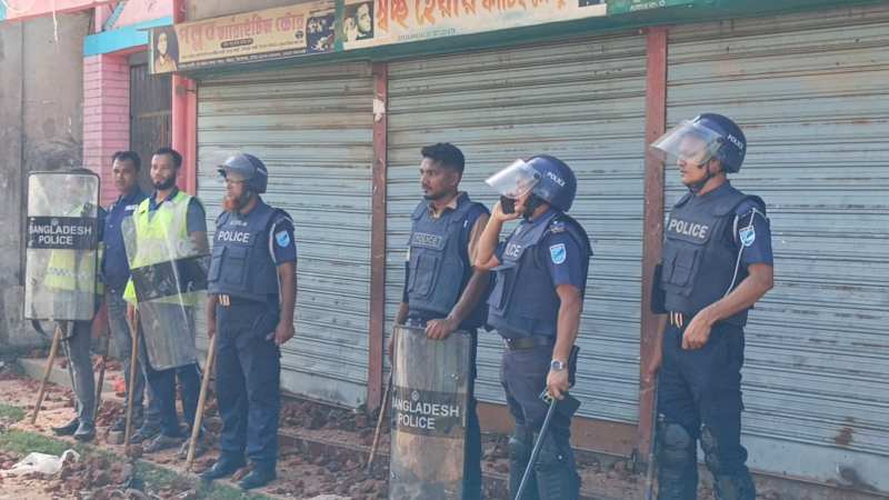 অষ্টগ্রামে বিএনপির দুই পক্ষে সংঘর্ষ, ওসি-সাংবাদিকসহ আহত ৫০