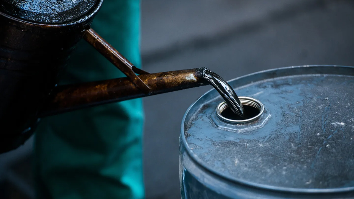 Cruid-Oil-Symbolic-Photo-01-03-2026