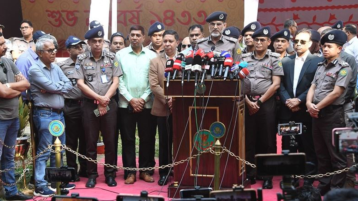 DMP-Commissioner-Briefing-After-Visiting-Ramna-Botomul-12-04-2026
