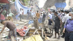 গুলিস্তান-সদরঘাট সড়ক হকারমুক্ত রাখতে কঠোর ডিএসসিসি, গ্রেপ্তারের হুঁশিয়ারি