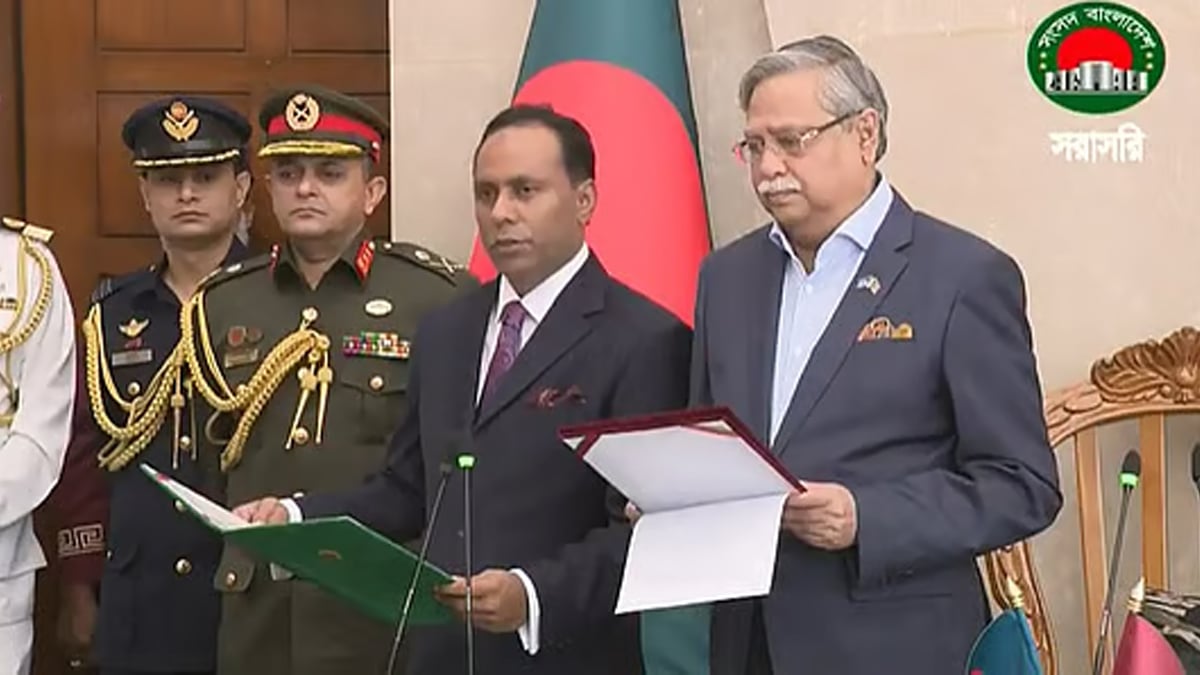 শপথ নিলেন ডেপুটি স্পিকার