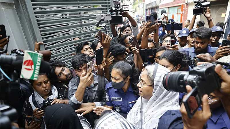 Dipu Moni released on 12-hour parole to attend her husband's final rites.