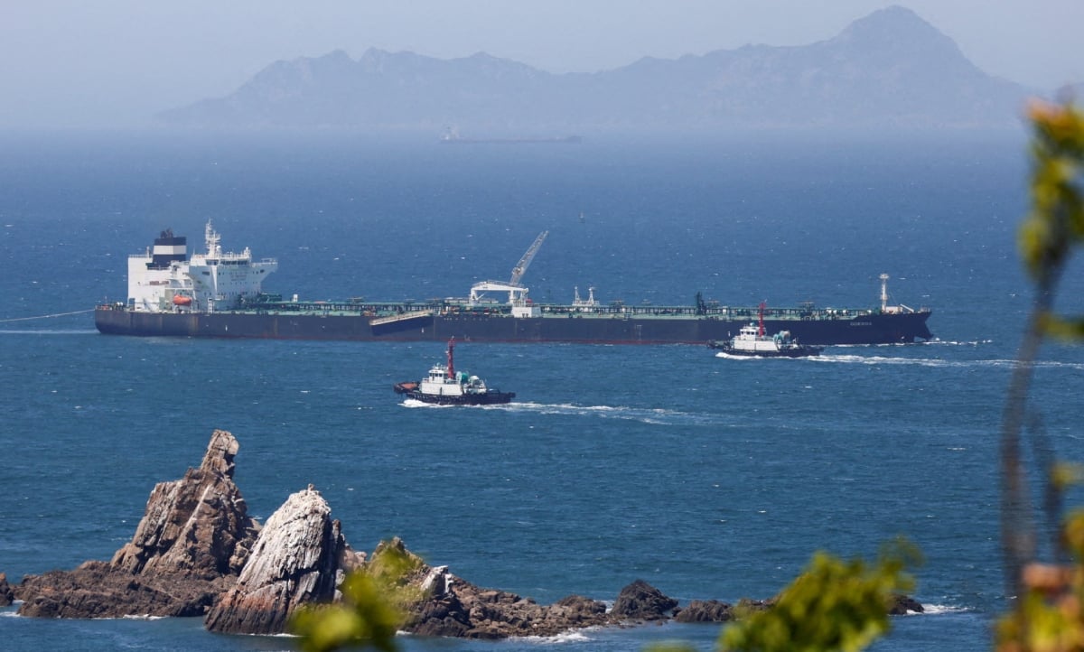 Europe considering proposals to allow navigational fees in strait of Hormuz