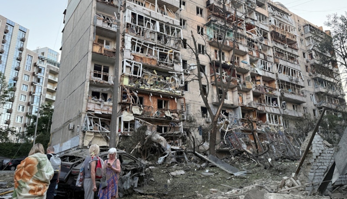 Explosions rock Kyiv overnight as Russia carries out missile and drone attack