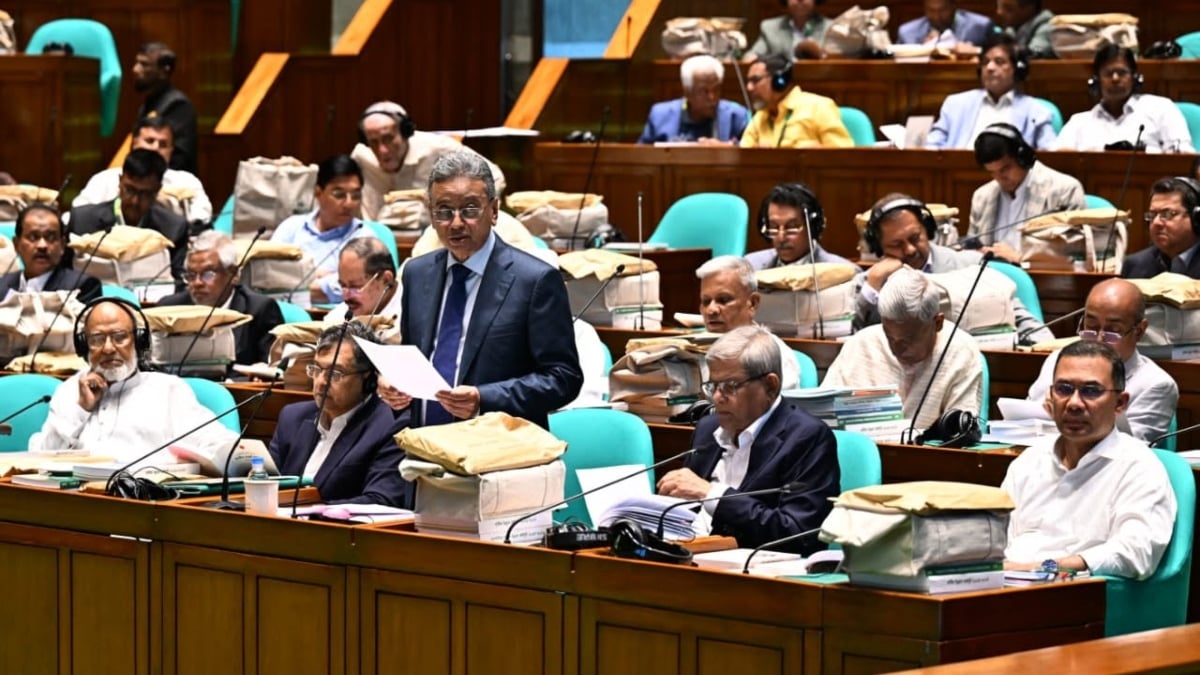 Finance-Minister-Amir-Khasru-Budget-Session