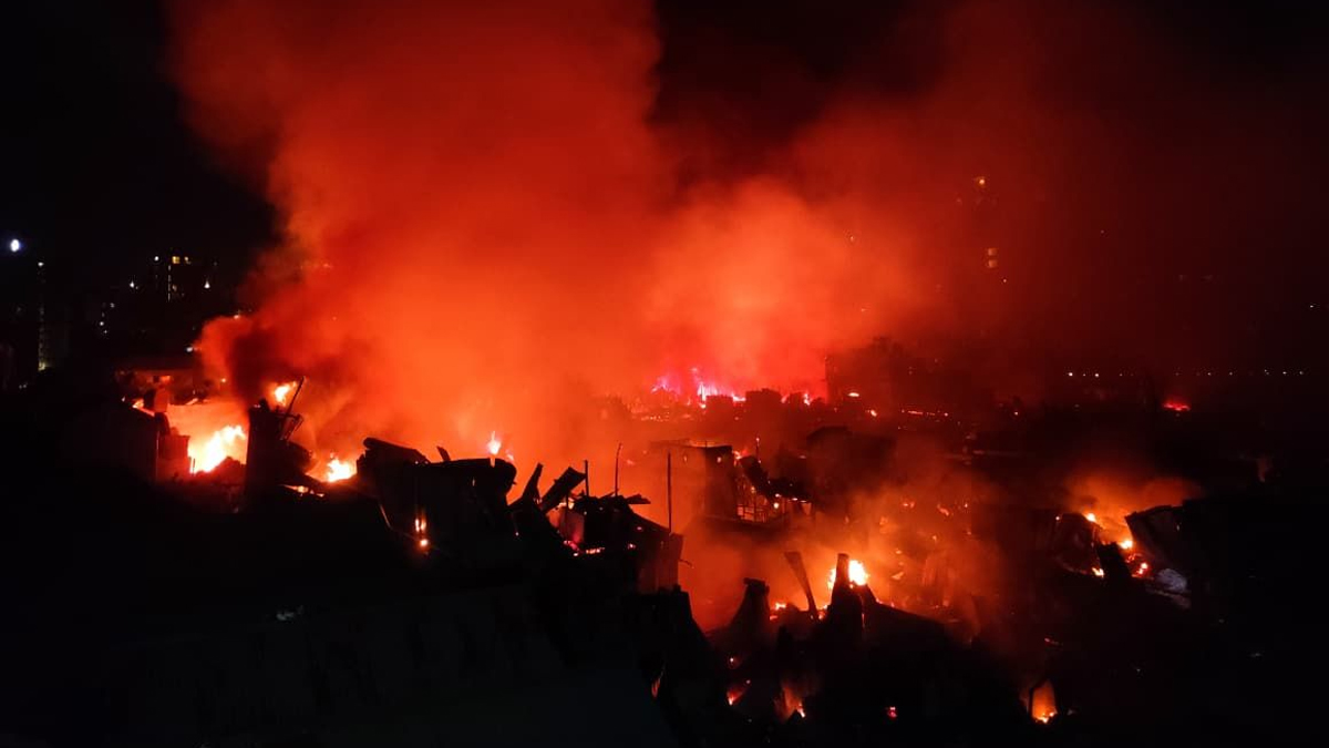 Fire At Karail Slum 25-11-2025 (4)