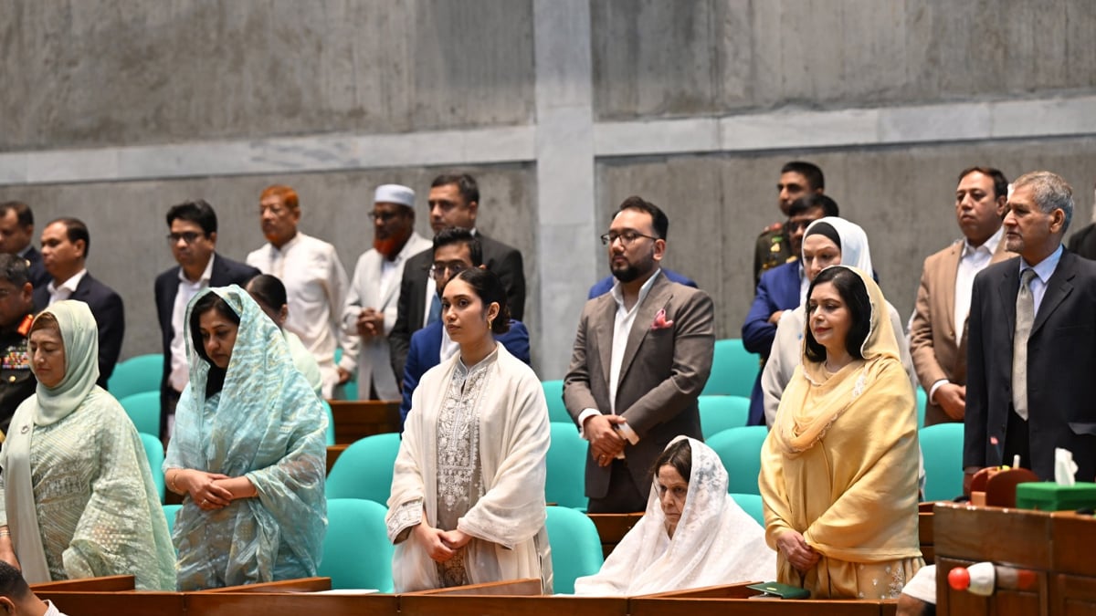 সংসদ অধিবেশন দেখতে গ্যালারিতে উপস্থিত ছিলেন প্রধানমন্ত্রী তারেক রহমানের পরিবারের সদস্যরা। ছবি: বিএনপি মিডিয়া সেল