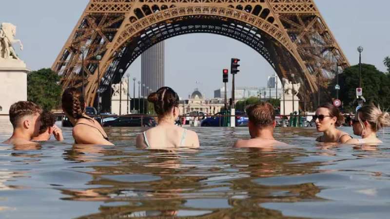 France is burning in record heat