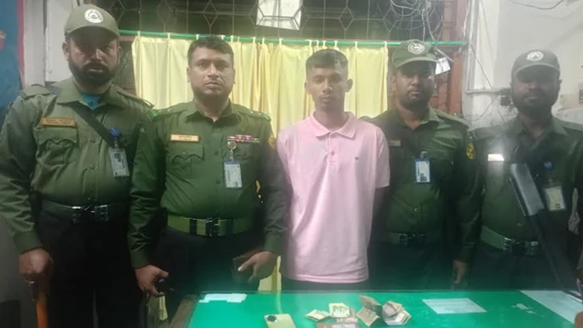 ঢামেকে সেনা গোয়েন্দা পরিচয়ে প্রতারণাকারী আটক
