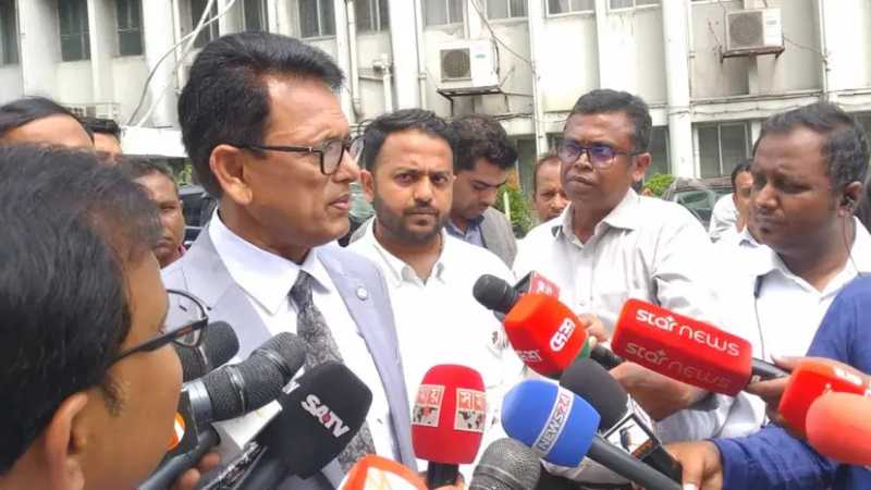 Government considering combining online and in-person classes in schools_ Education Minister