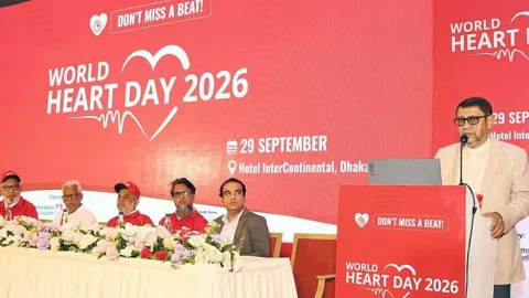 মঙ্গলবার ‘বিশ্ব হার্ট দিবস ২০২৬’ উপলক্ষ্যে আলোচনা সভায় প্রধান অতিথির বক্তব্য দেন স্বাস্থ্যমন্ত্রী সরদার মো. সাখাওয়াত হোসেন। ছবি: সংগৃহীত