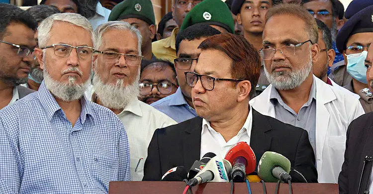রাজশাহীতে শিশুদের মৃত্যু নিয়ে স্বাস্থ্য সচিবের দুঃখ প্রকাশ