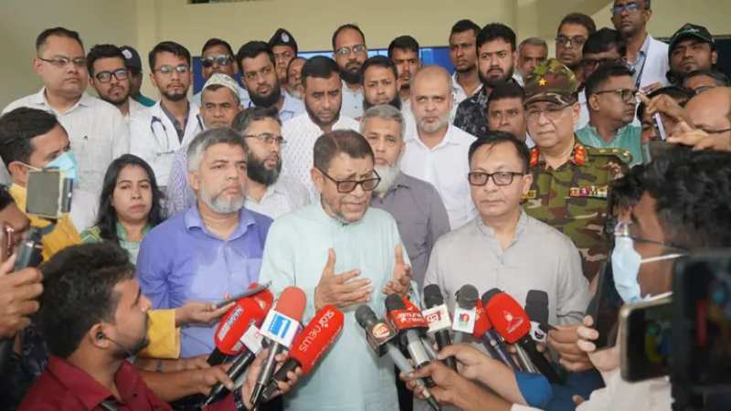 সব সরকারি হাসপাতাল দালালমুক্ত করার ঘোষণা স্বাস্থ্যমন্ত্রীর